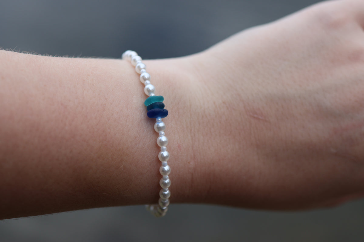 Sea Glass Small Pearl Bracelet