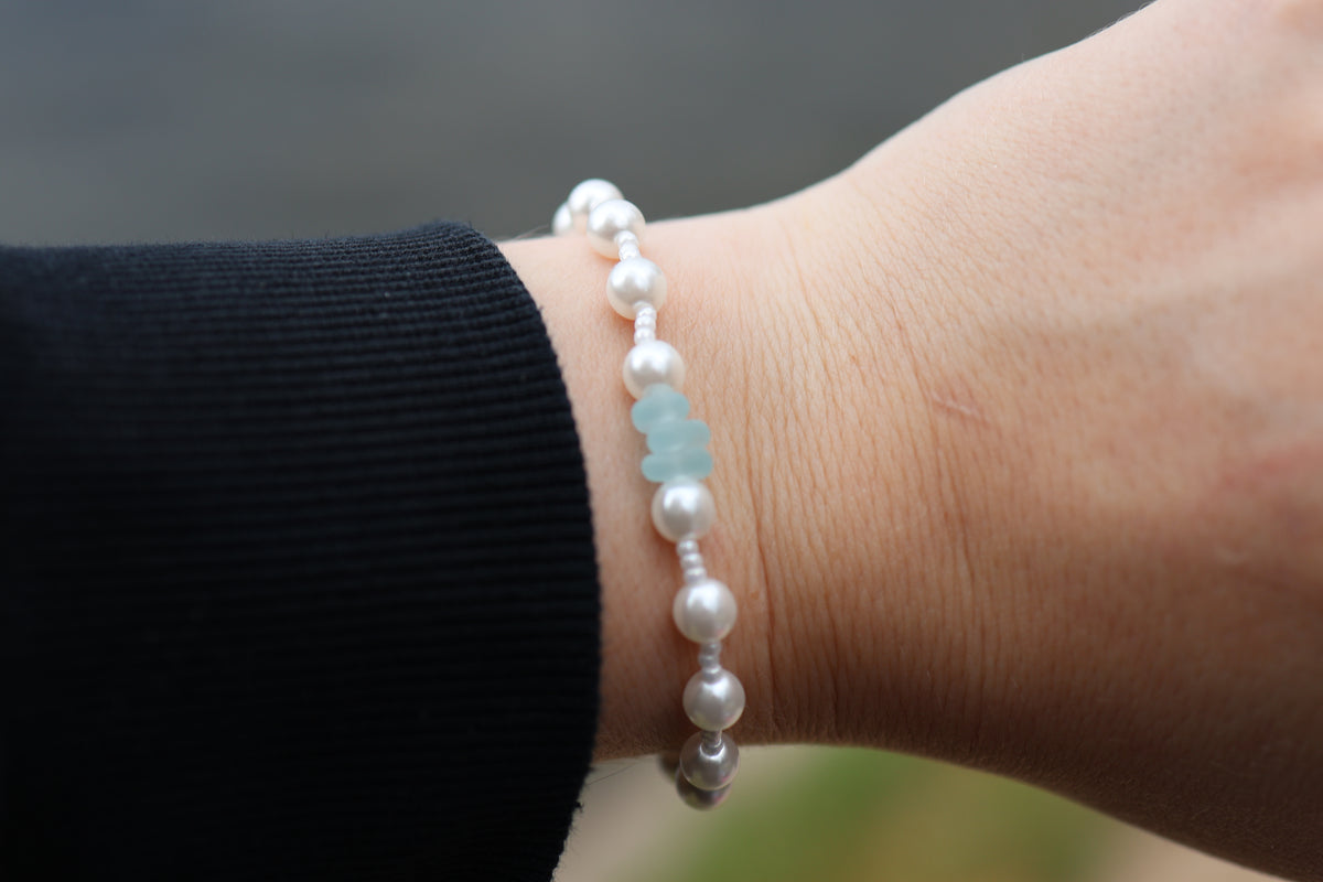 Sea Glass Large Pearl Bracelet